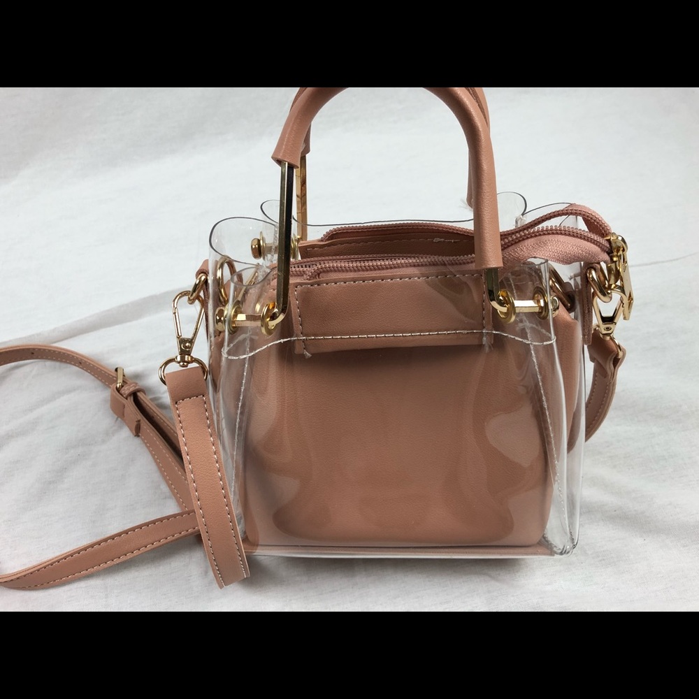 Small Crossbody bag. New. Light pink.